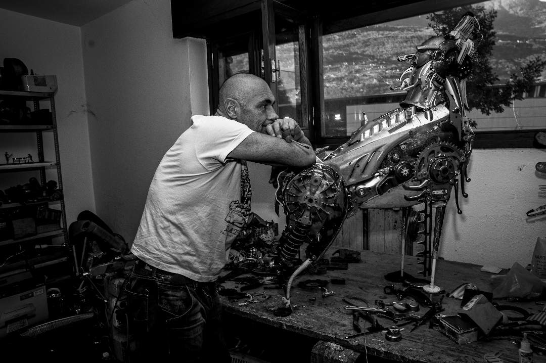 Raffaele Cornaggia Scraps Alchemist con Tigre Macairodonte
